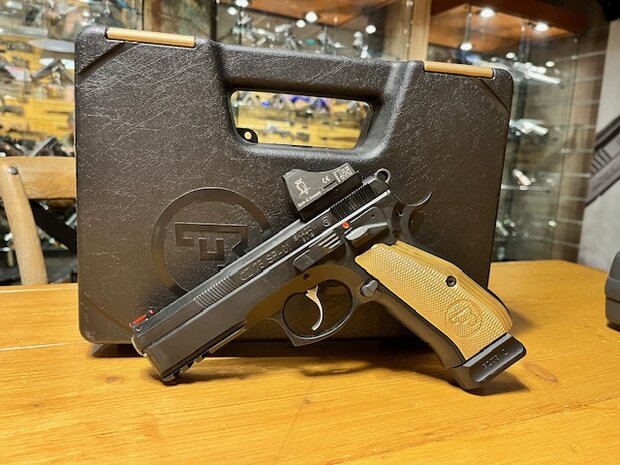 Gebruikte CZ 75 SP-01 Shadow 9x19mm incl Doctor Red-Dot